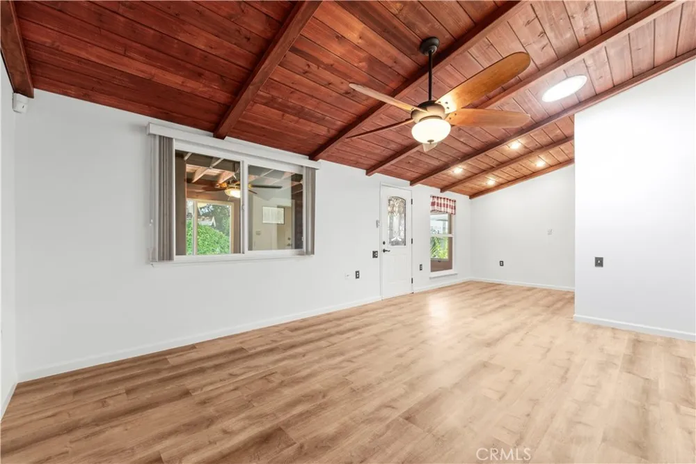 19120 Avenue Of The Oaks #A Newhall, CA 91321