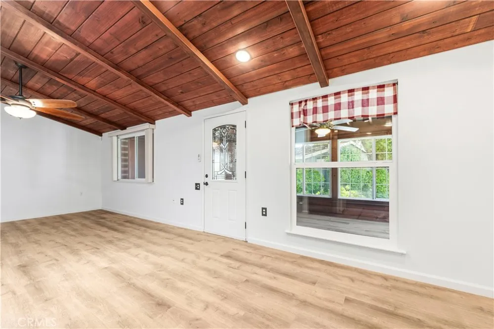 19120 Avenue Of The Oaks #A Newhall, CA 91321