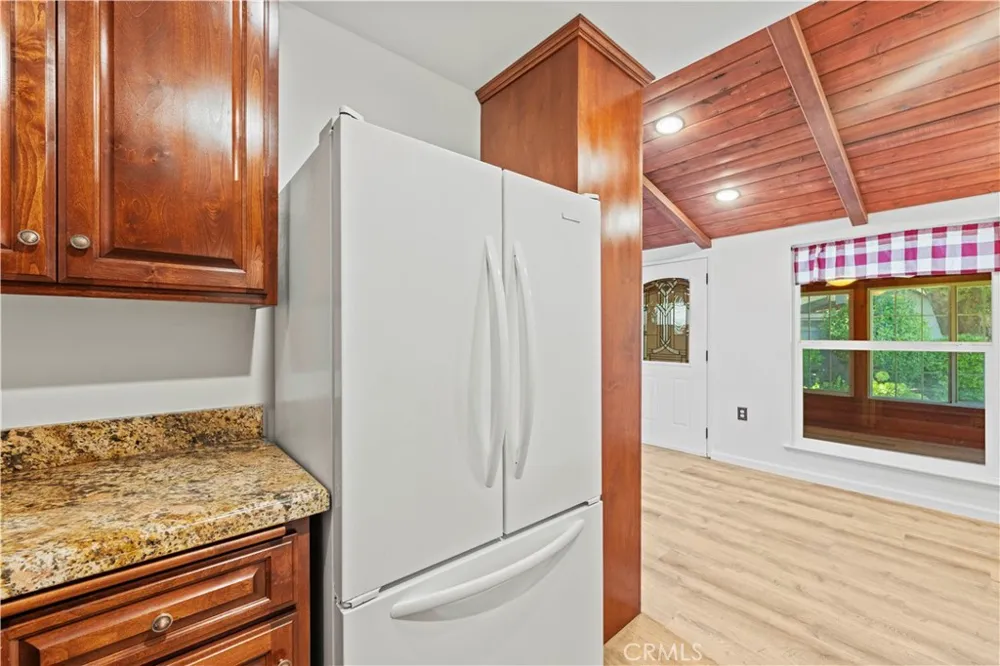 19120 Avenue Of The Oaks #A Newhall, CA 91321