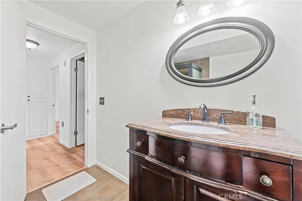 19120 Avenue Of The Oaks #A Newhall, CA 91321