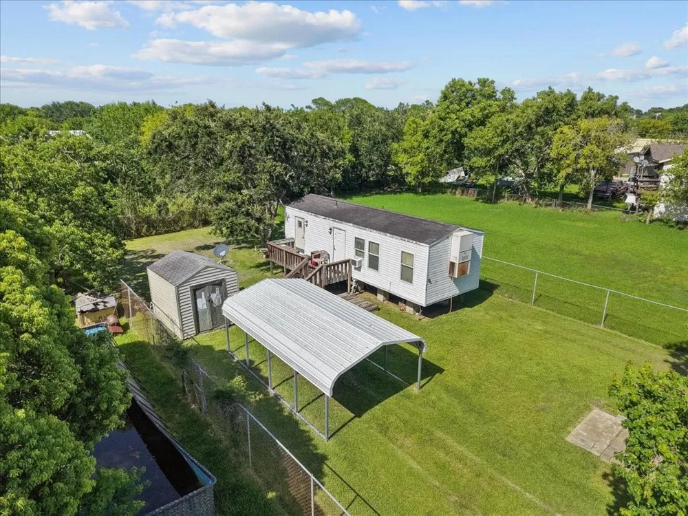 710 Broadway Dickinson, TX 77539