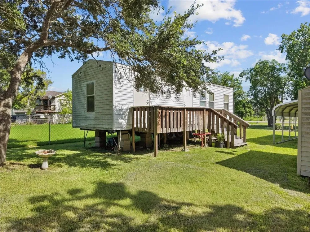 710 Broadway Dickinson, TX 77539