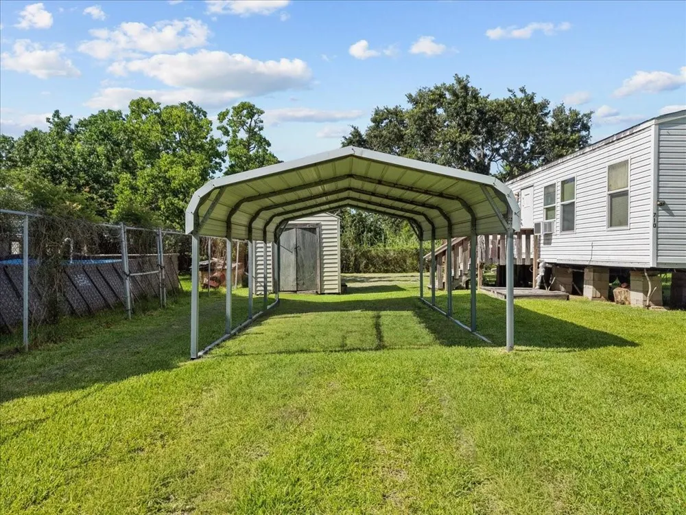 710 Broadway Dickinson, TX 77539