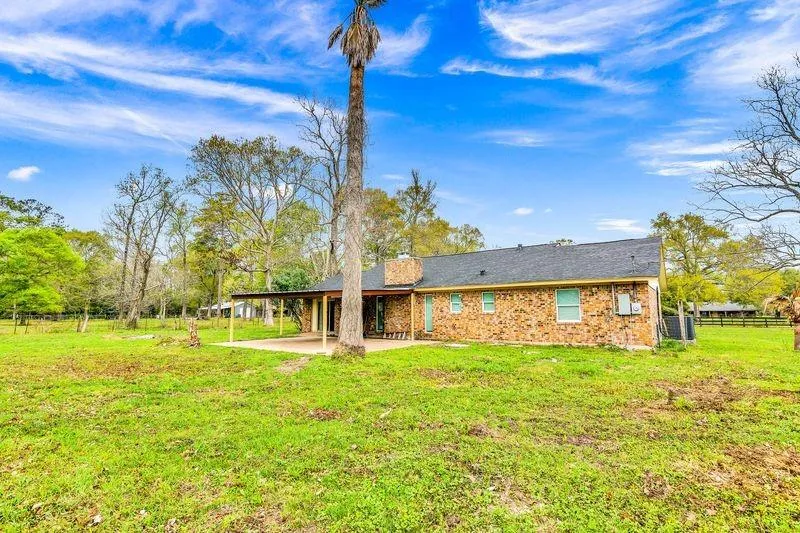481 County Road 2084 Liberty, TX 77575