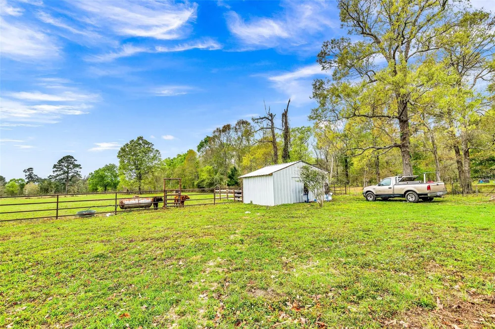 481 County Road 2084 Liberty, TX 77575
