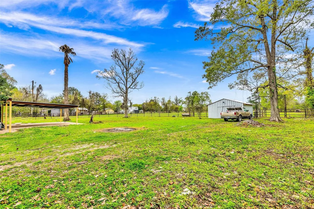 481 County Road 2084 Liberty, TX 77575