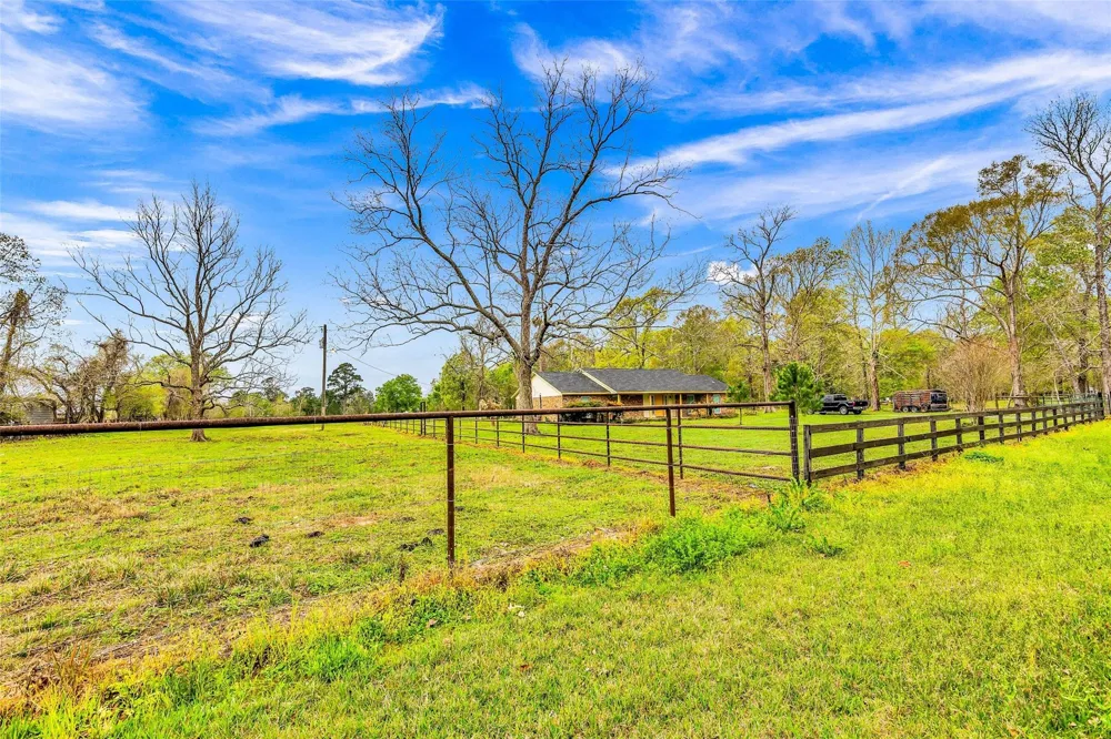 481 County Road 2084 Liberty, TX 77575