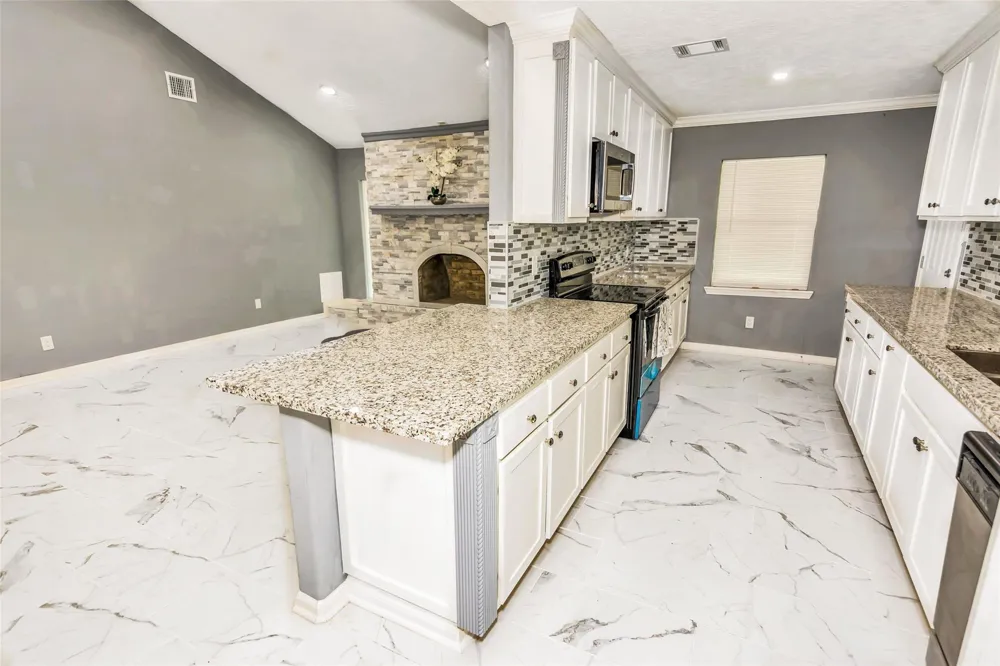 481 County Road 2084 Liberty, TX 77575
