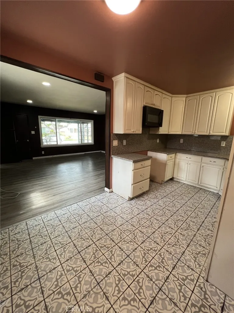 14826 Dalwood Avenue Norwalk, CA 90650
