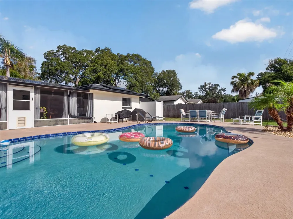 127 ROSE BRIAR DRIVE Longwood, FL 32750