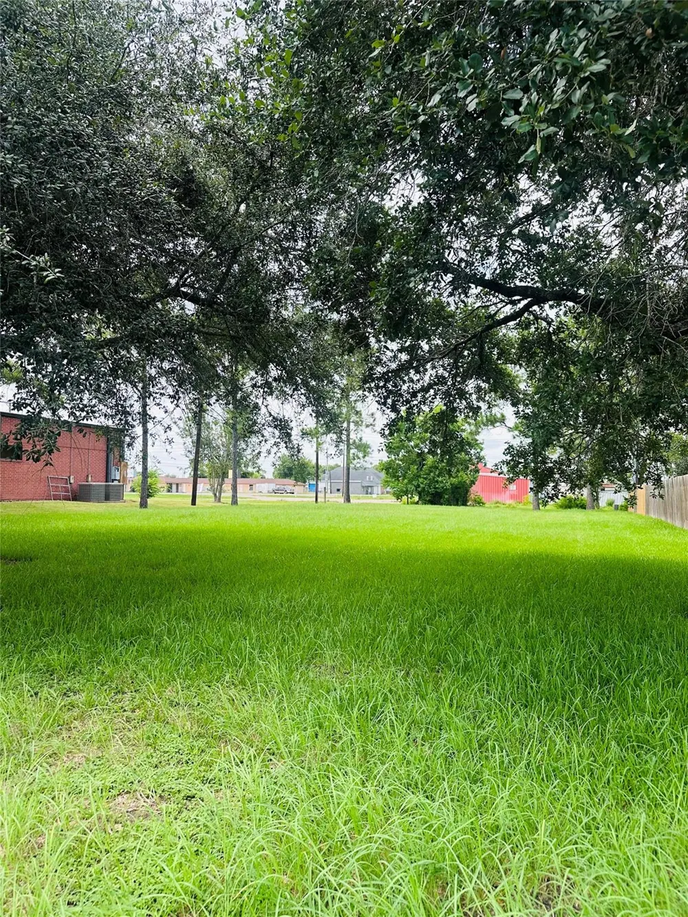 101 Knight Street Angleton, TX 77515
