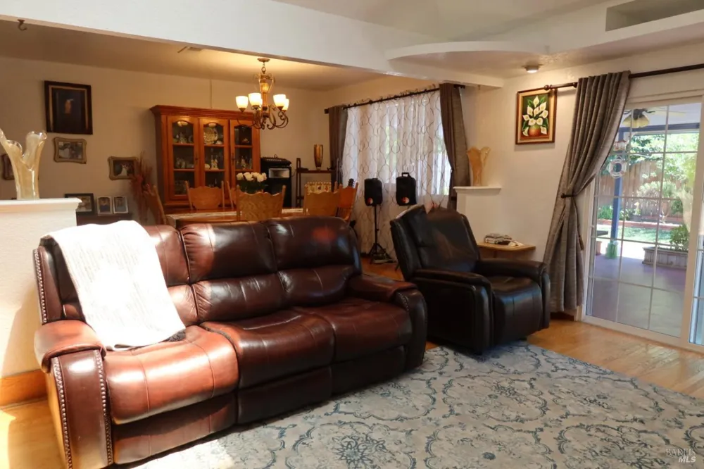 303 Dahlia Street Fairfield, CA 94533