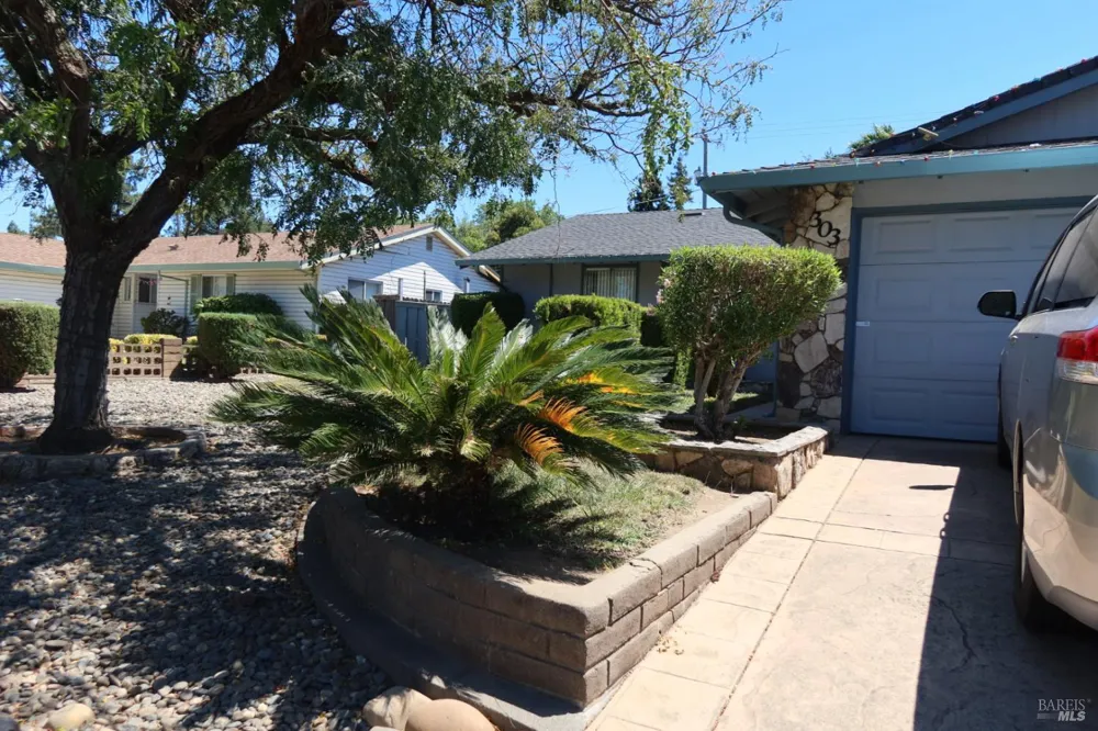 303 Dahlia Street Fairfield, CA 94533