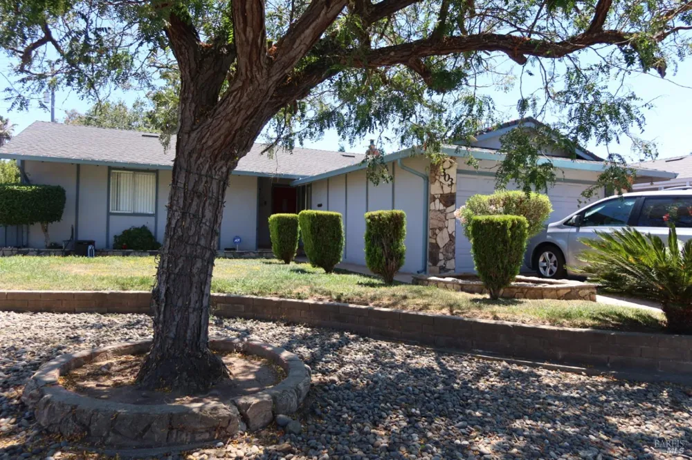 303 Dahlia Street Fairfield, CA 94533
