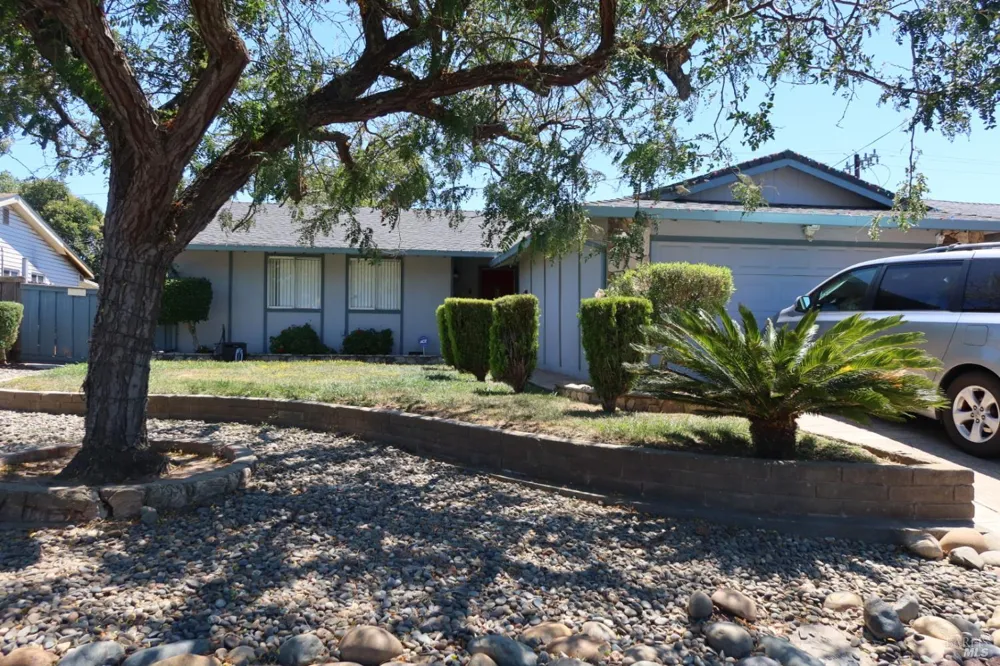 303 Dahlia Street Fairfield, CA 94533