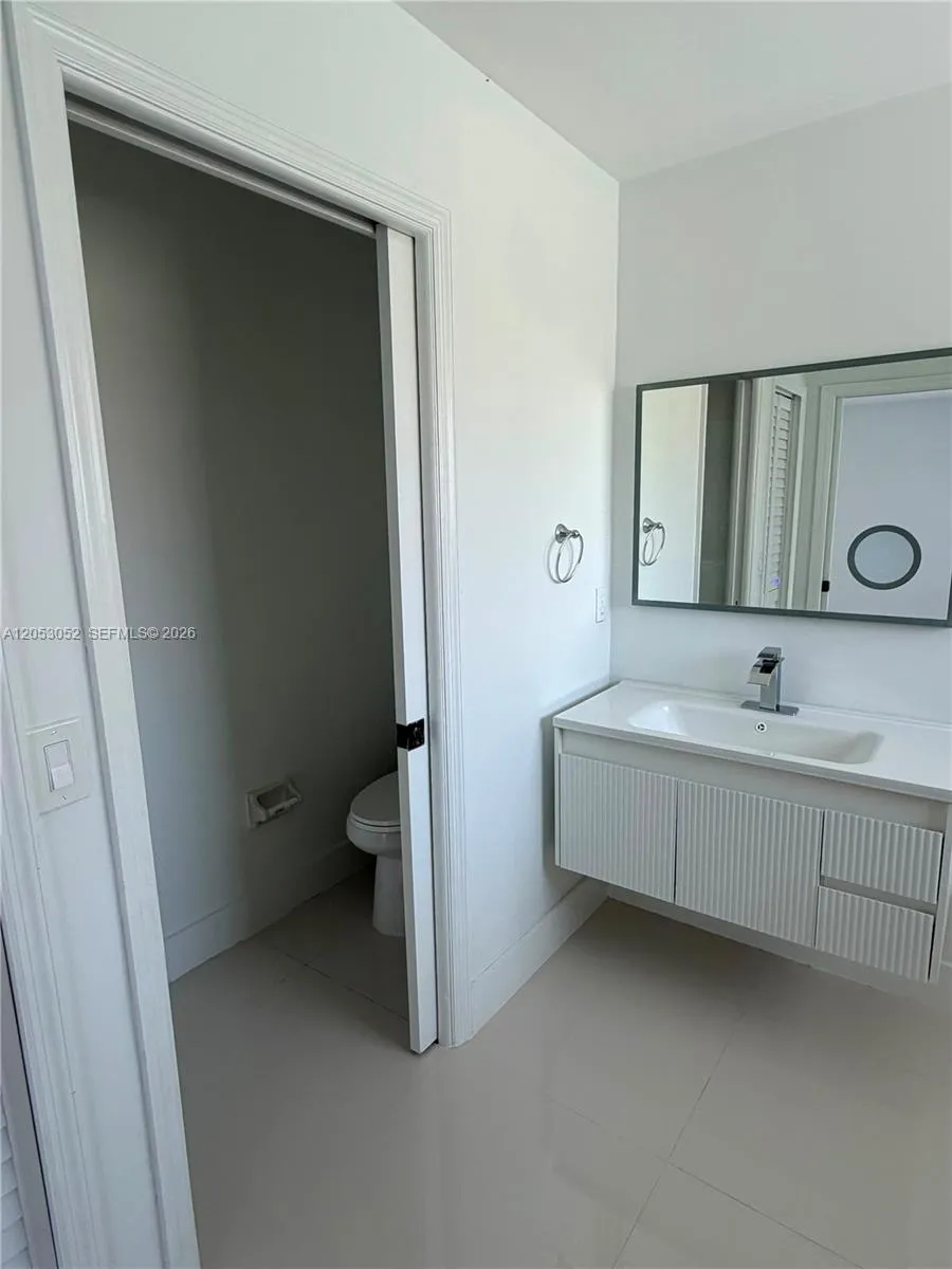 14845 SW 36th Ter Miami, FL 33185