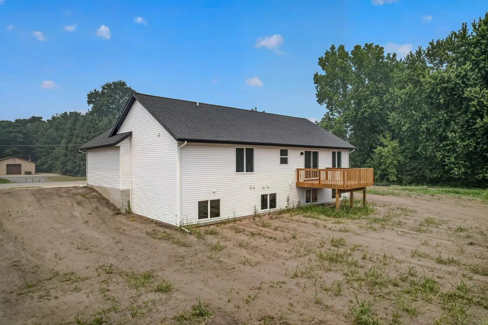 11488 56th Avenue Allendale, MI 49401