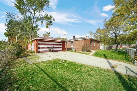 4123 W 19th Place