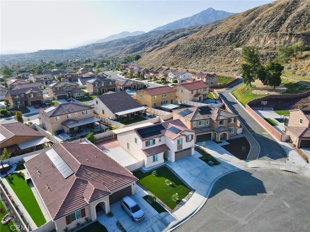 7902 Ravello Court Highland, CA 92346