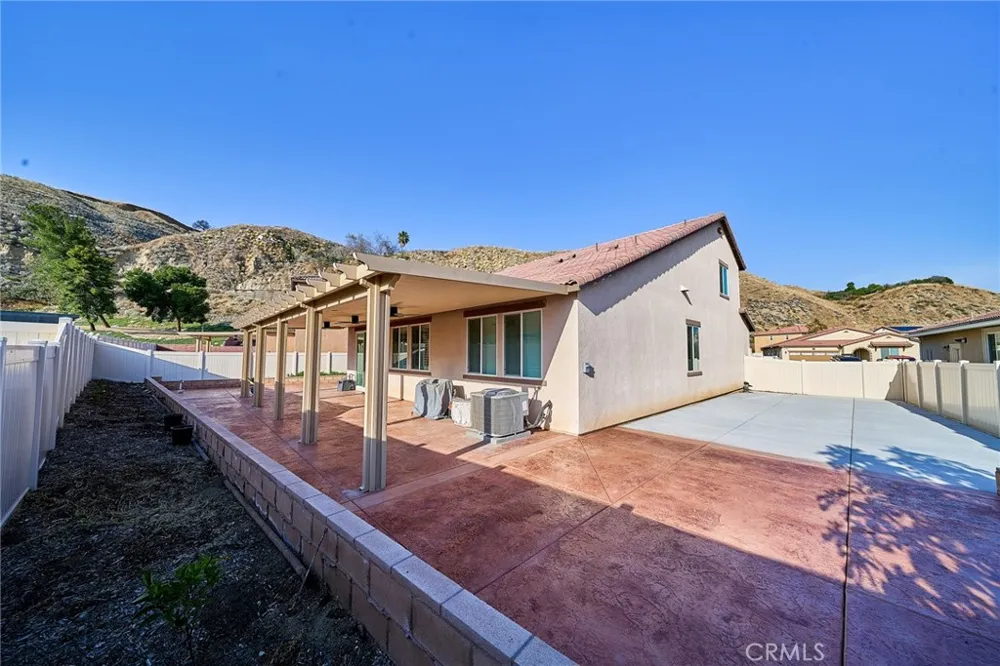 7902 Ravello Court Highland, CA 92346