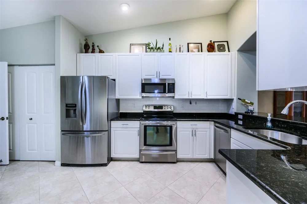 327 MONACO DRIVE #12 Punta Gorda, FL 33950