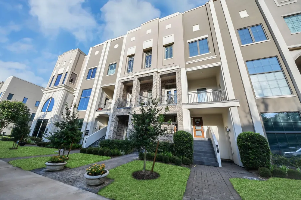 1406 Lake Pointe Parkway Sugar Land, TX 77478