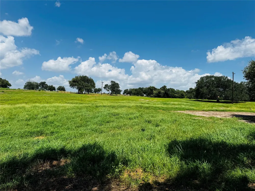 427 Knezek Road Flatonia, TX 78941