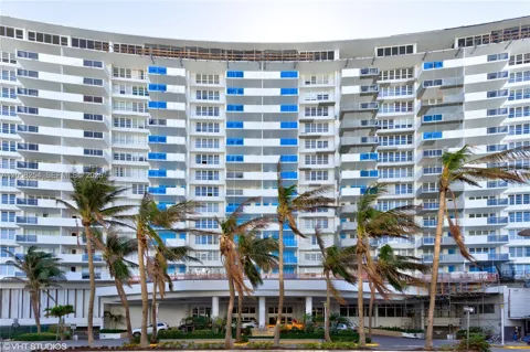 100 Lincoln Rd #602