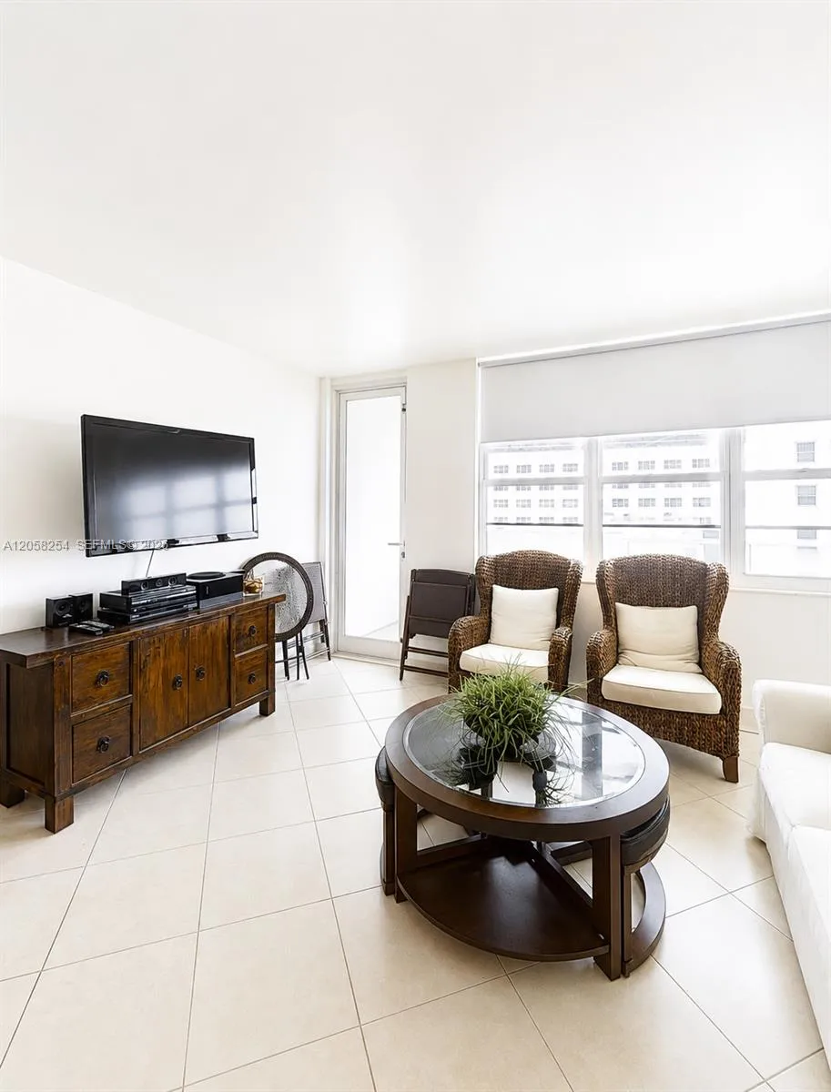 100 Lincoln Rd #602 Miami Beach, FL 33139
