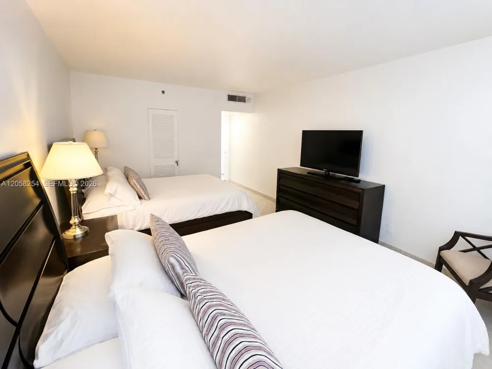 100 Lincoln Rd #602 Miami Beach, FL 33139