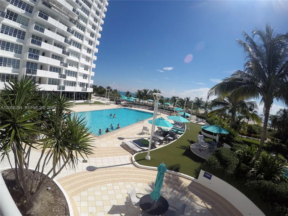 100 Lincoln Rd #602 Miami Beach, FL 33139