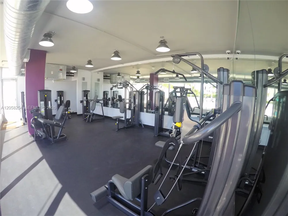 100 Lincoln Rd #602 Miami Beach, FL 33139