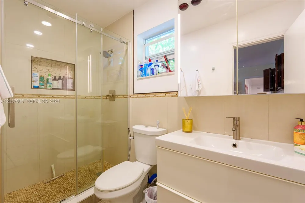 740 Ridgewood Ln Plantation, FL 33317