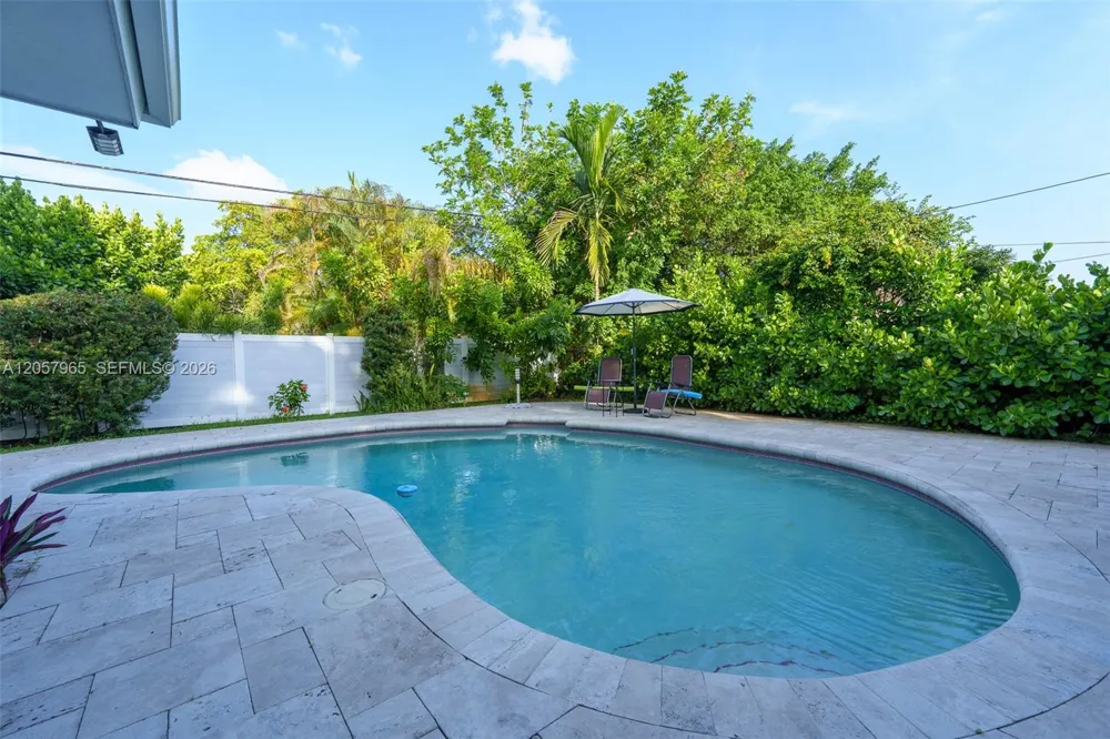 740 Ridgewood Ln Plantation, FL 33317