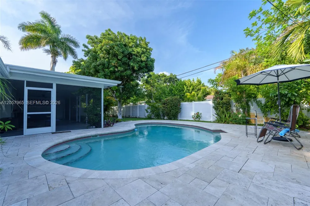 740 Ridgewood Ln Plantation, FL 33317