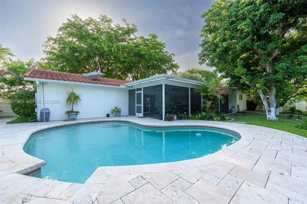 740 Ridgewood Ln Plantation, FL 33317