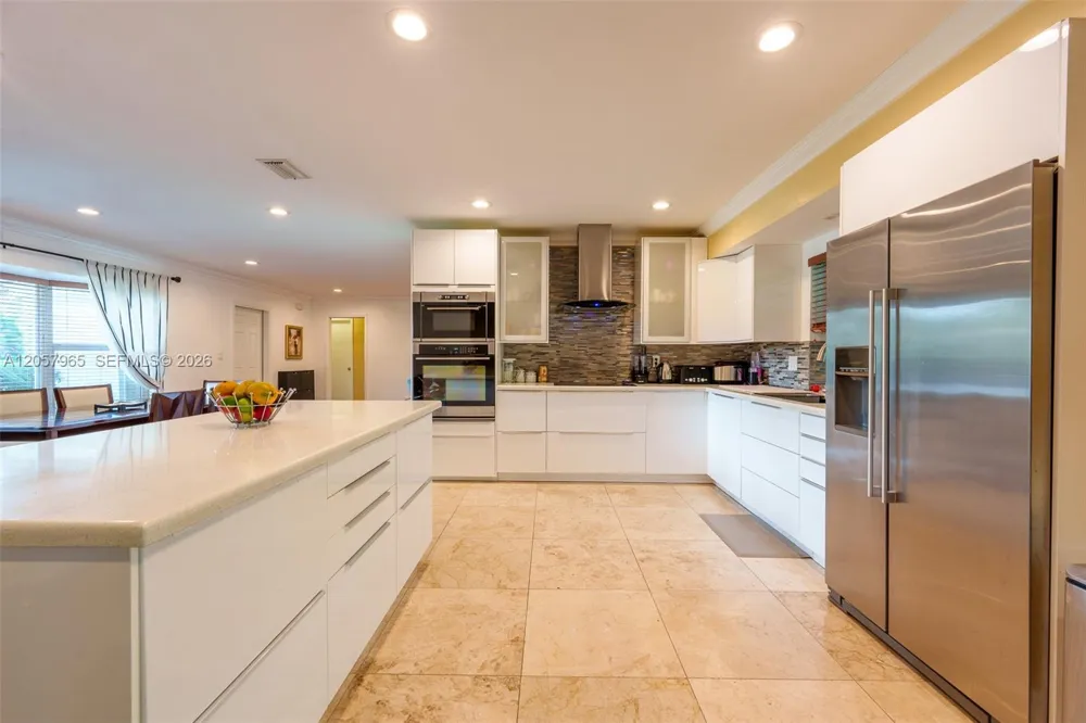 740 Ridgewood Ln Plantation, FL 33317