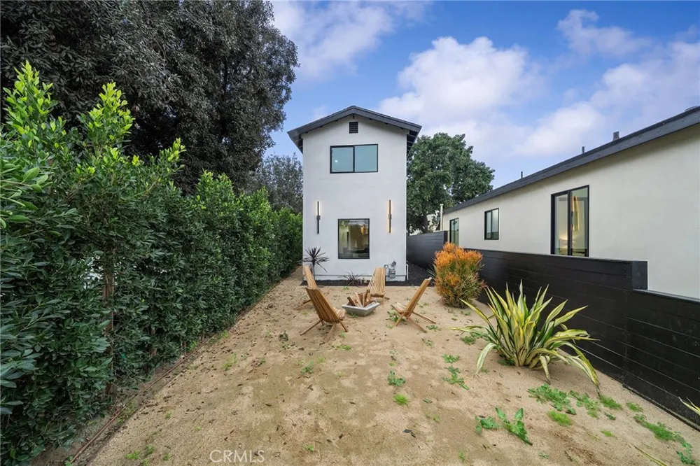 2225 Shoredale Los Angeles, CA 90031