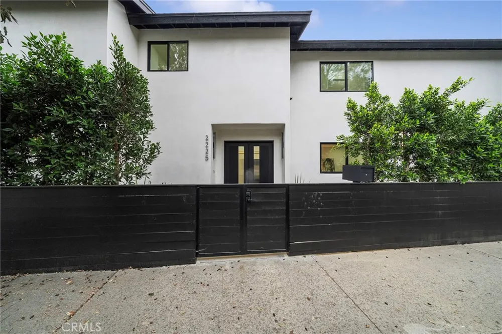 2225 Shoredale Los Angeles, CA 90031