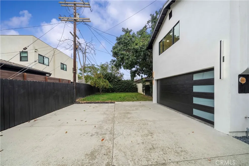 2225 Shoredale Los Angeles, CA 90031
