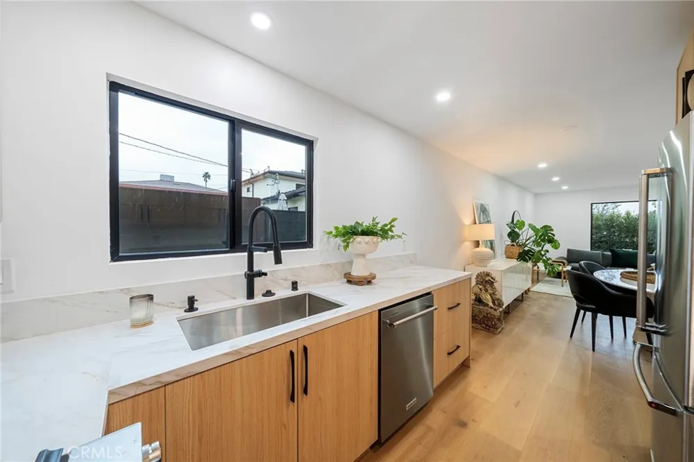 2225 Shoredale Los Angeles, CA 90031