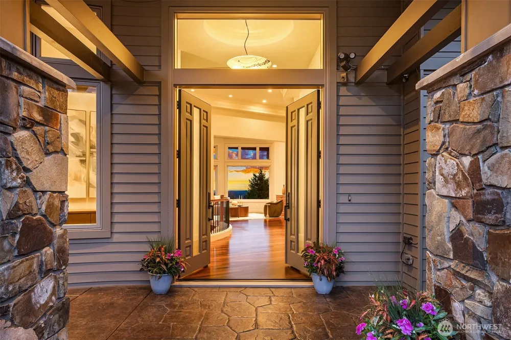 3052 NE Harrison Street Issaquah, WA 98029