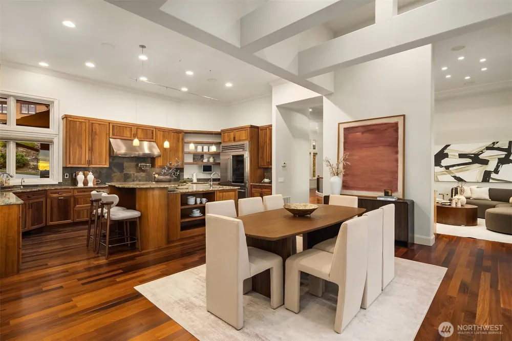 3052 NE Harrison Street Issaquah, WA 98029