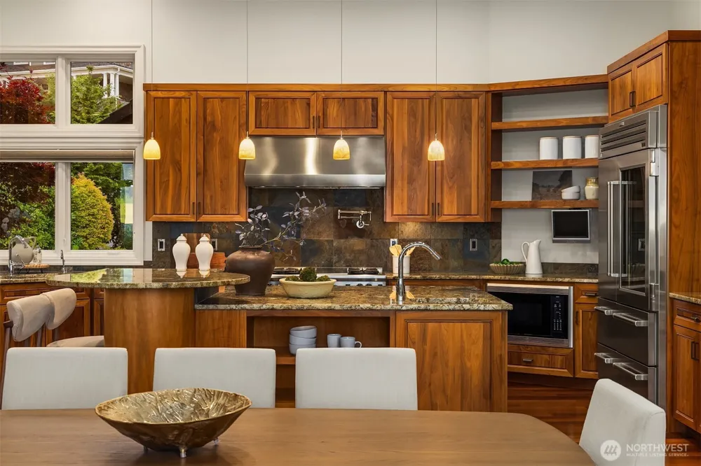 3052 NE Harrison Street Issaquah, WA 98029