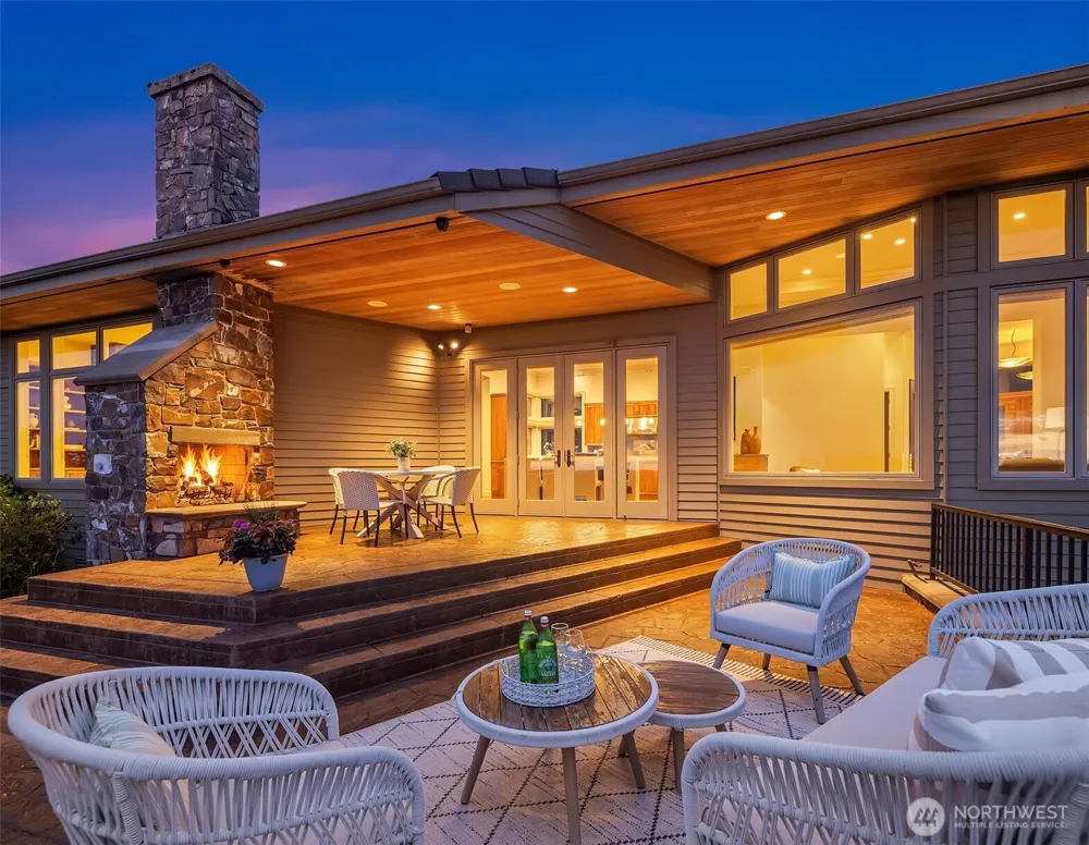 3052 NE Harrison Street Issaquah, WA 98029