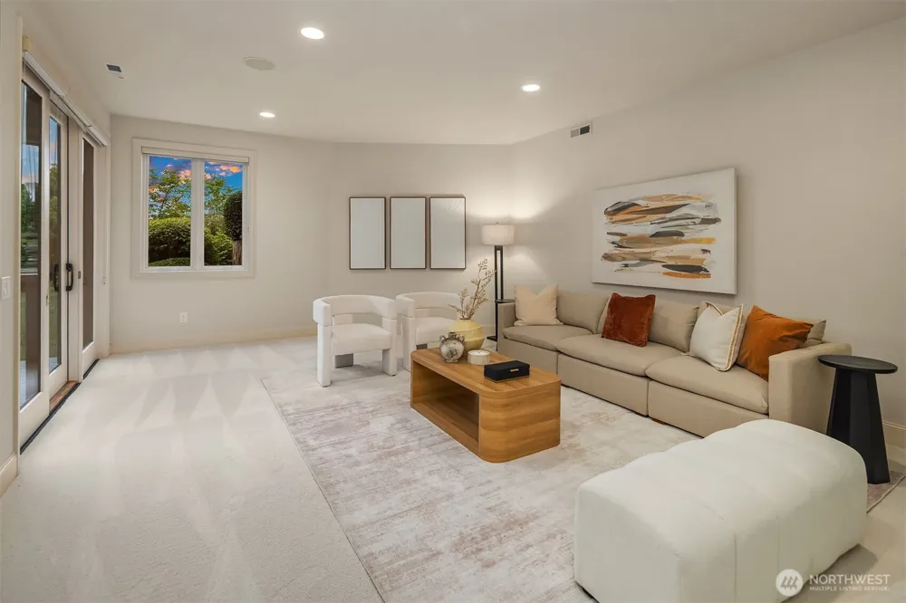 3052 NE Harrison Street Issaquah, WA 98029