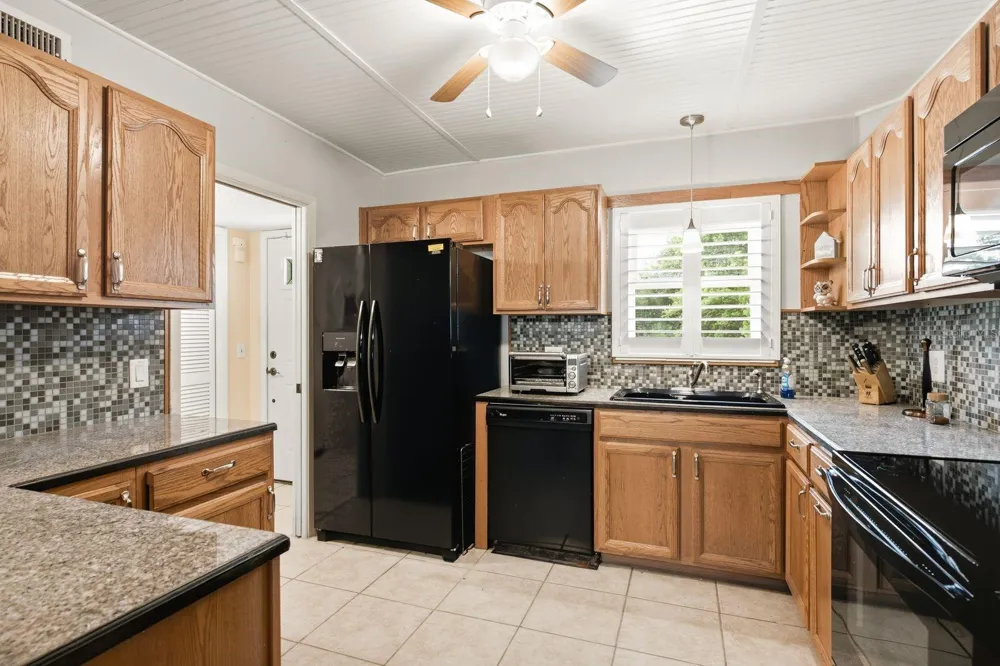 2440 WORLD PARKWAY BOULEVARD #34 Clearwater, FL 33763