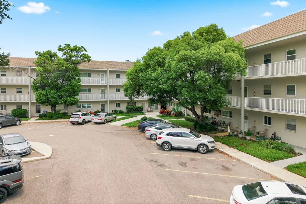 2440 WORLD PARKWAY BOULEVARD #34 Clearwater, FL 33763