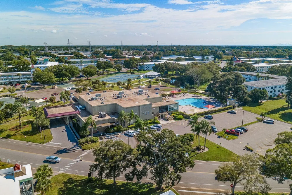 2440 WORLD PARKWAY BOULEVARD #34 Clearwater, FL 33763