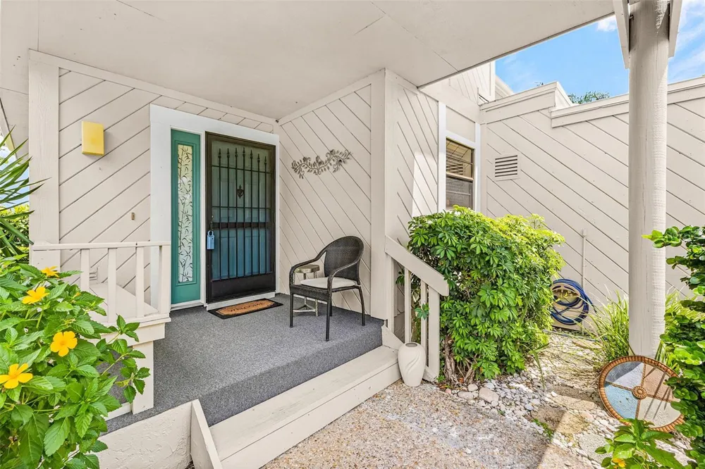 7917 PINEGROVE COURT #1 Sarasota, FL 34238